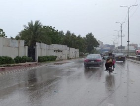 卡拉奇部分地区降雨，预计未来还会有毛毛雨